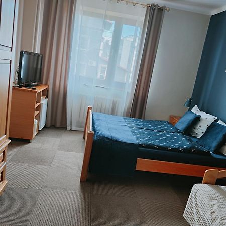 Pokoje Goscinne U Broni Мельно Номер фото