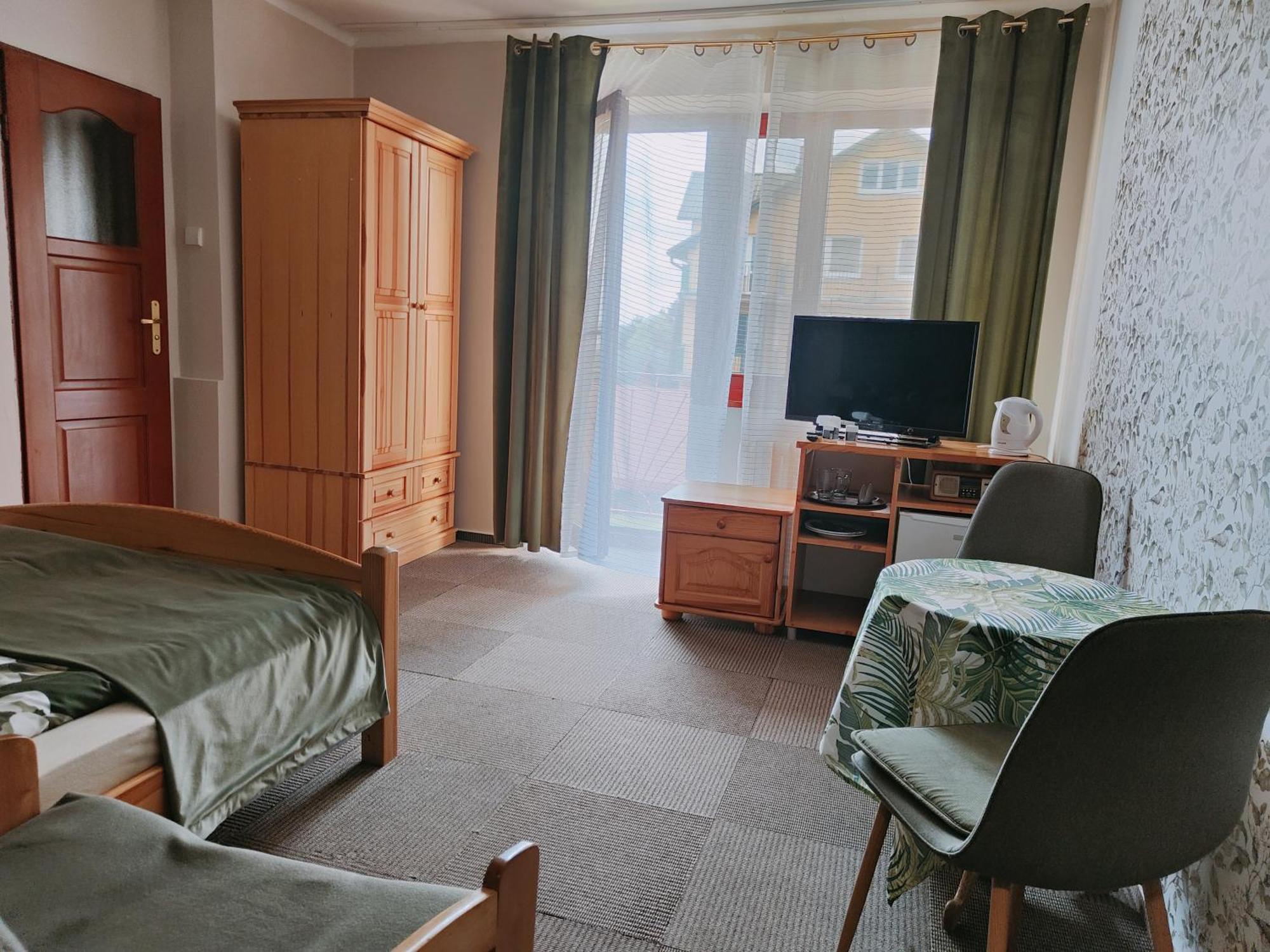 Pokoje Goscinne U Broni Мельно Номер фото